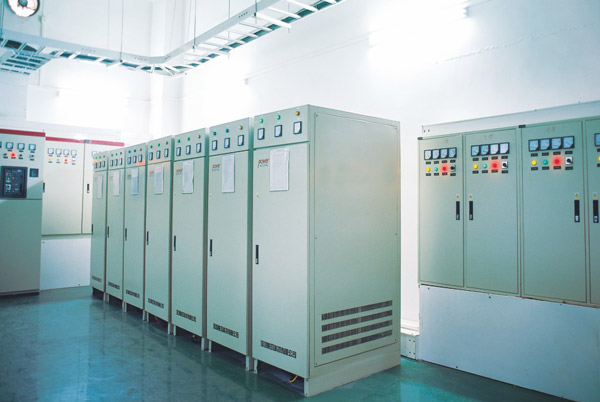 紫光告訴您行業(yè)中如何分類高壓環(huán)網(wǎng)柜產(chǎn)品